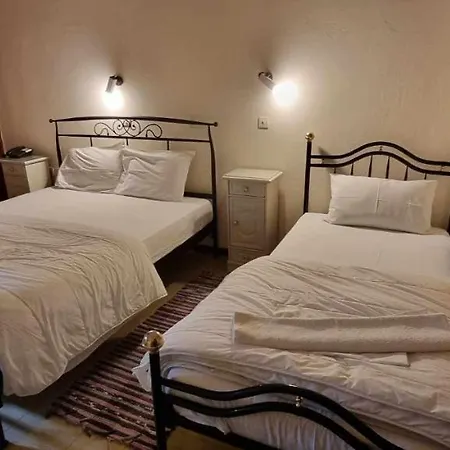 Hotel Avaton *