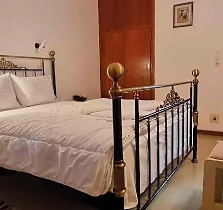 Hotel Avaton *